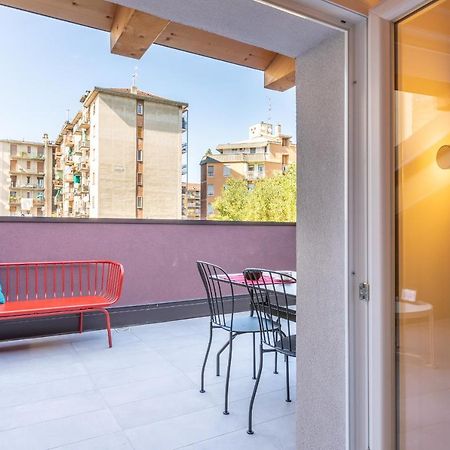 Joivy Contemporary Apartments In Historical Giambellino-Lorenteggio Милан Экстерьер фото