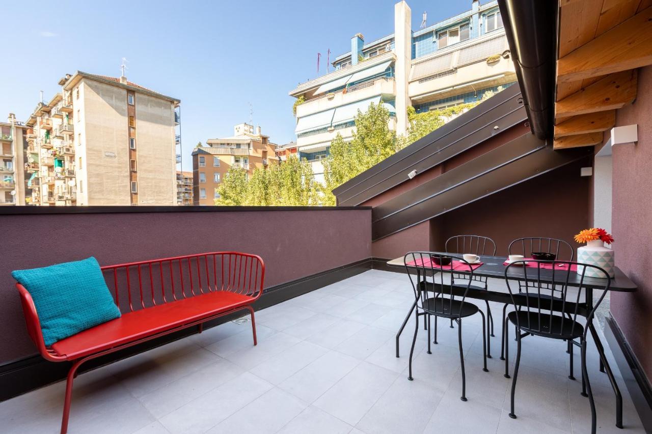 Joivy Contemporary Apartments In Historical Giambellino-Lorenteggio Милан Экстерьер фото