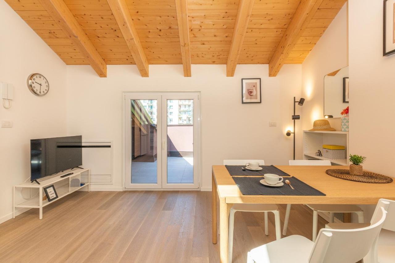 Joivy Contemporary Apartments In Historical Giambellino-Lorenteggio Милан Экстерьер фото