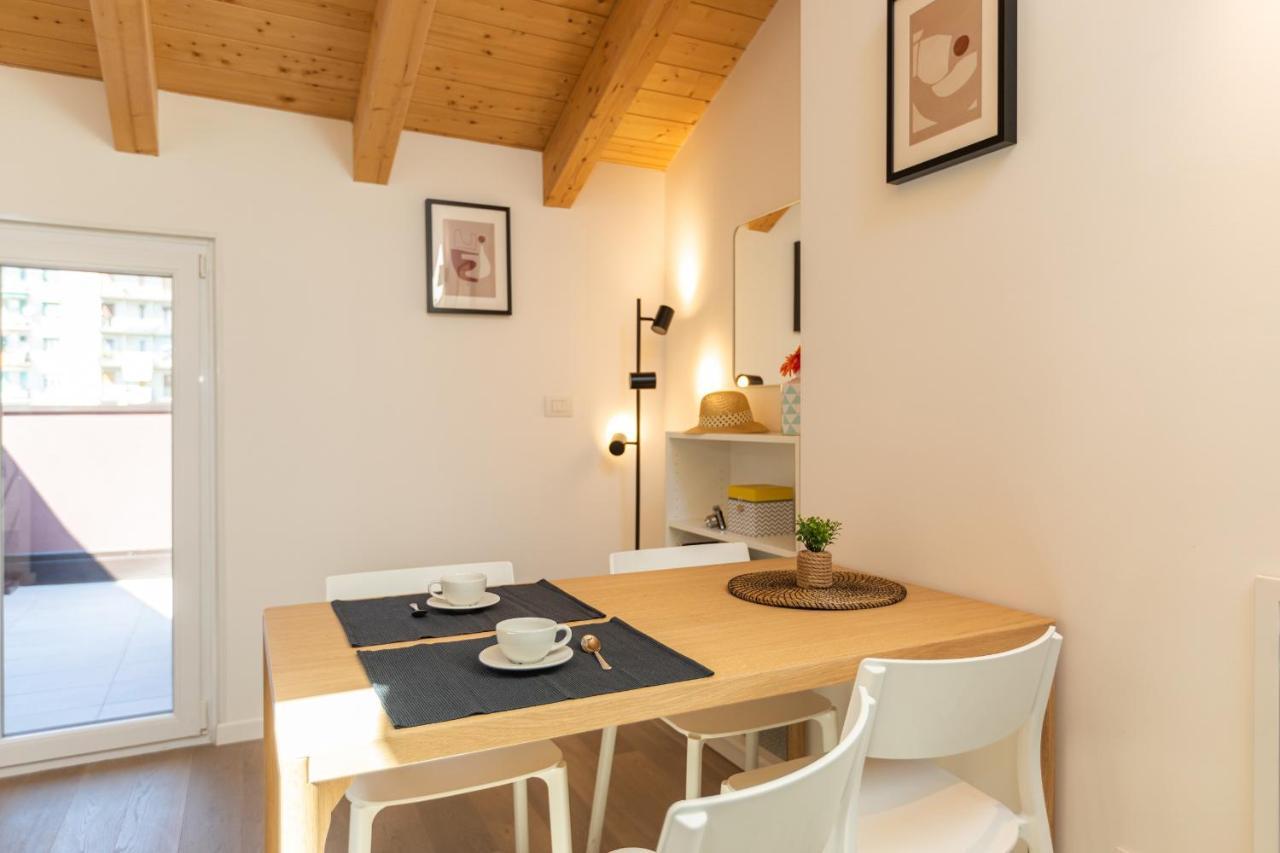 Joivy Contemporary Apartments In Historical Giambellino-Lorenteggio Милан Экстерьер фото
